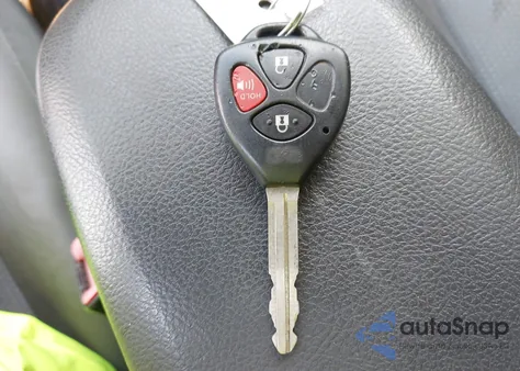 2009 Toyota Matrix S from USA, damaged, VIN 2T1LE40E49C004962